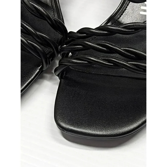 Calvin Klein Women's Ileyia Strappy Slip-On Dress Sandals Size 7 M (MSRP $99) - Picture 5 of 9